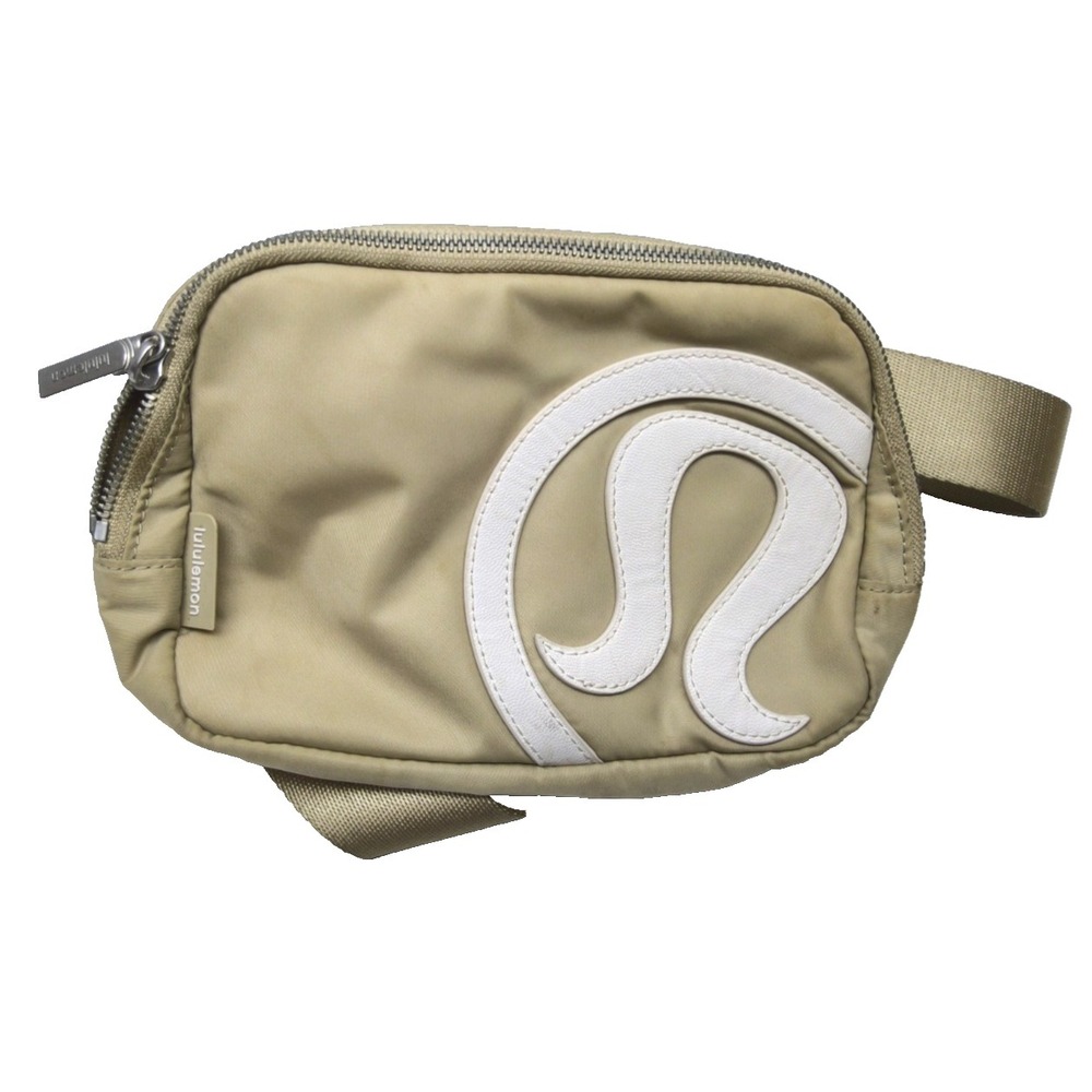 Lululemon Everywhere Belt Bag